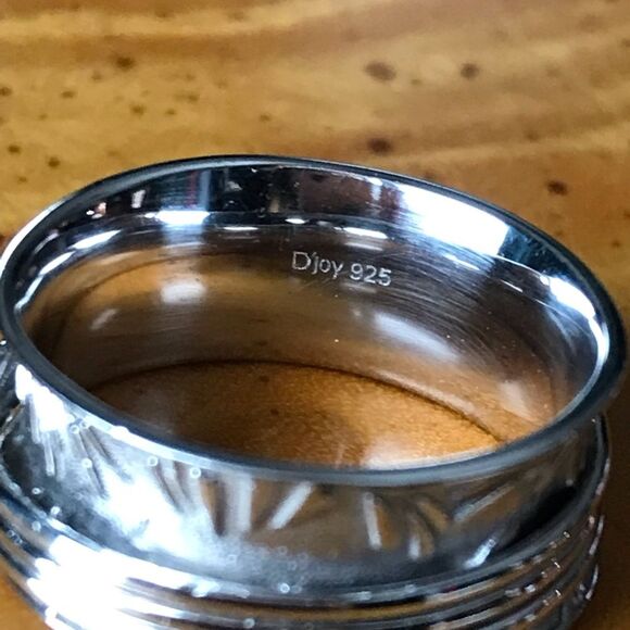 Sterling Silver Spinning Band Ring - Picture 4 of 7